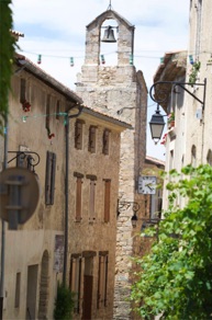 street in Pernes